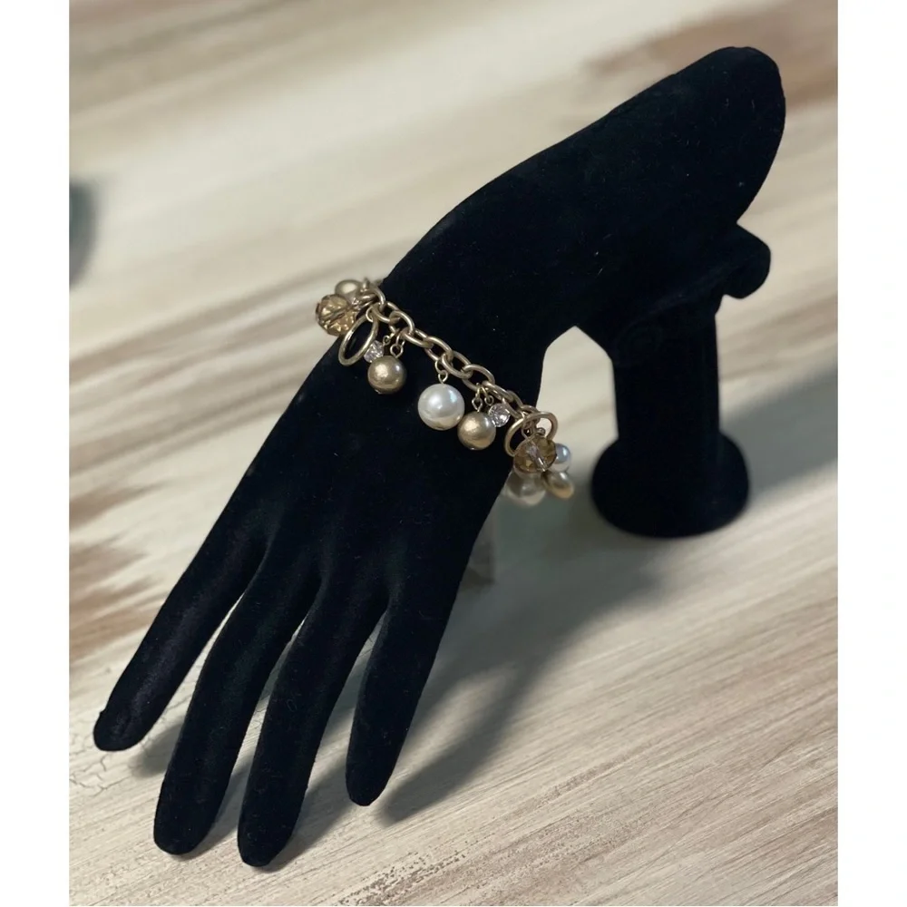 NWT Faux Pearl & Beaded Dangle Chain Bracelet